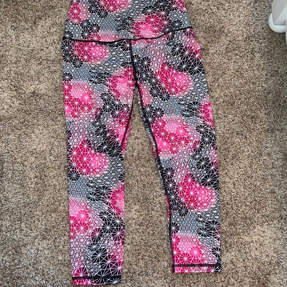 VS patterned leggings